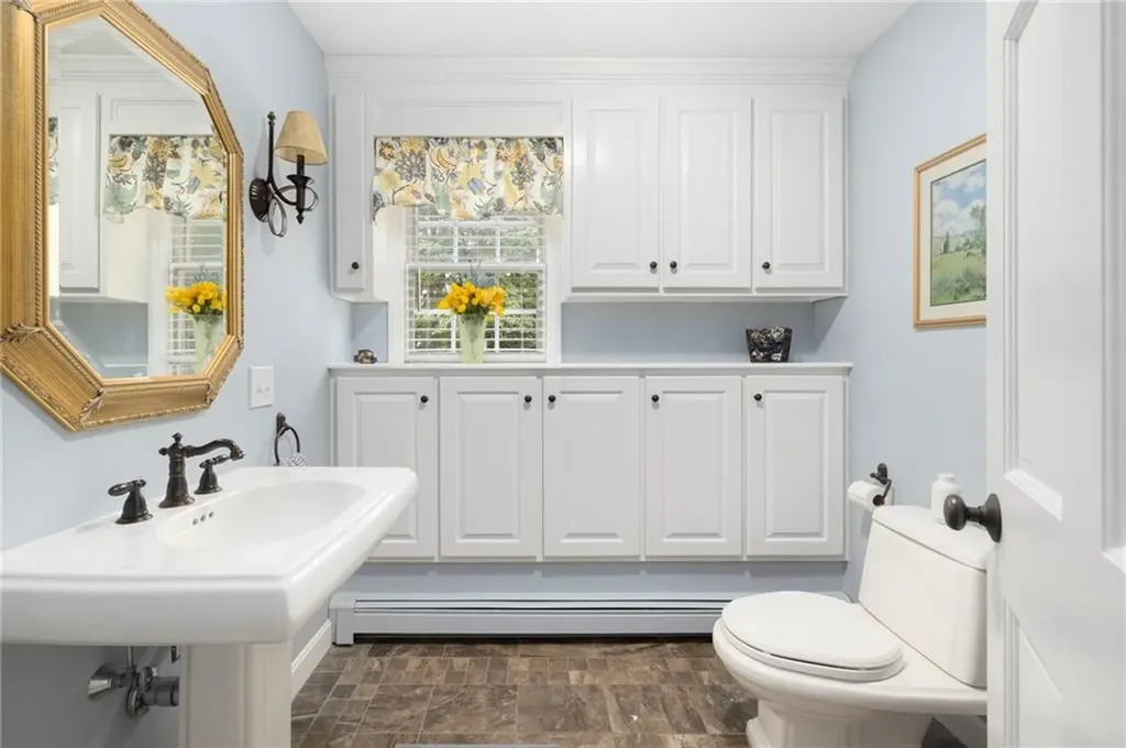 52 S Eagle Nest Drive Lincoln RI 02865