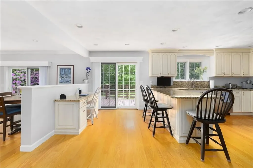 52 S Eagle Nest Drive Lincoln RI 02865