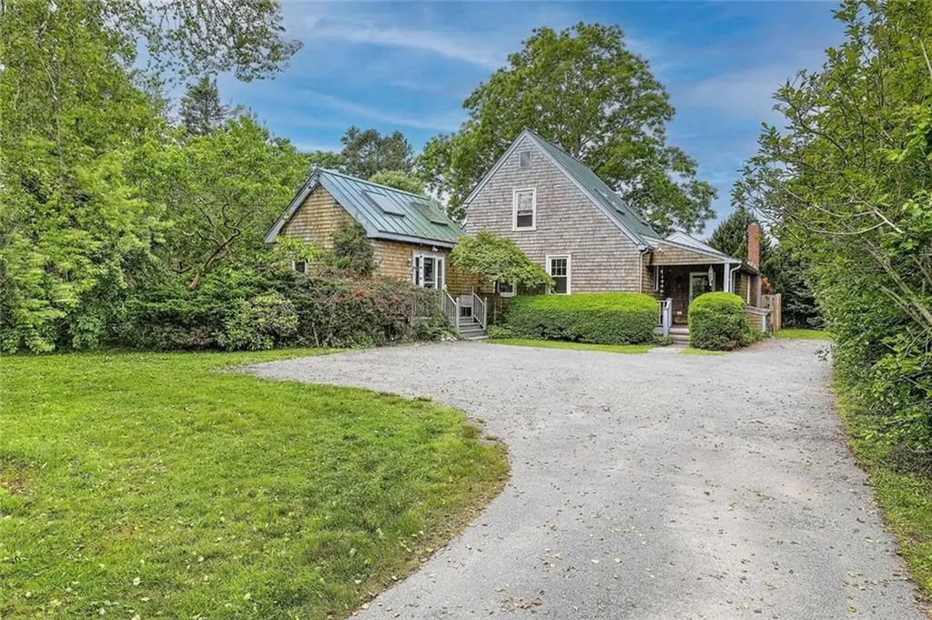 15 15a South Of Commons Road Little Compton RI 02837