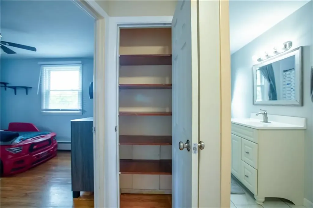 75 Pembroke Lane Coventry RI 02816