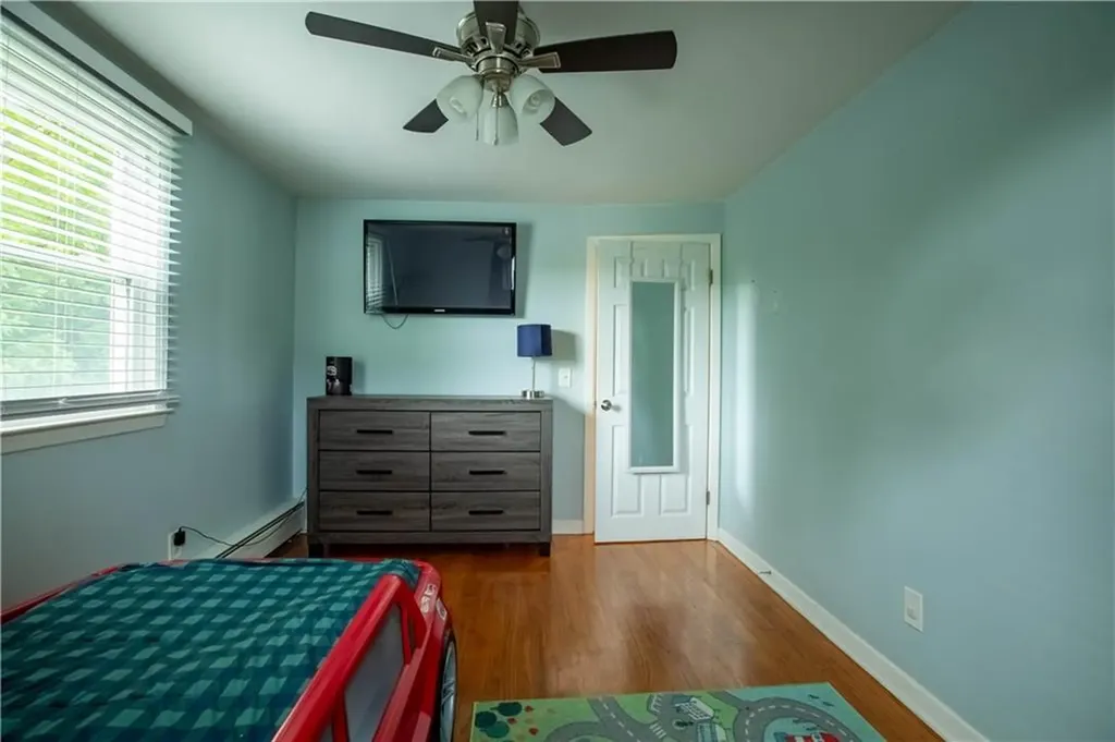 75 Pembroke Lane Coventry RI 02816