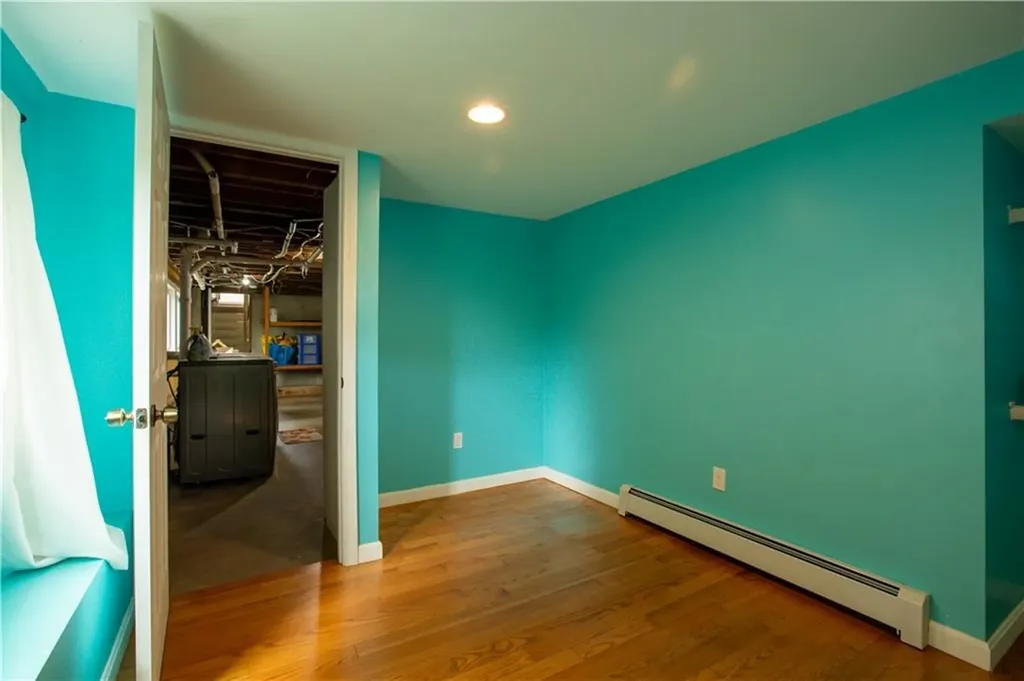 75 Pembroke Lane Coventry RI 02816
