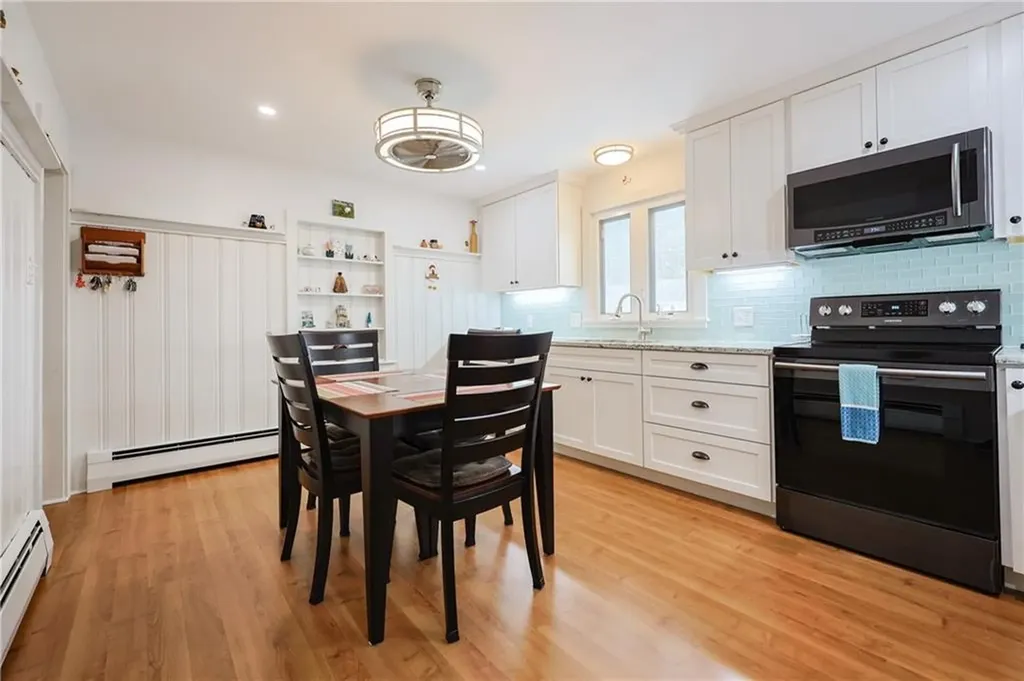 74 Warren Avenue Tiverton RI 02878