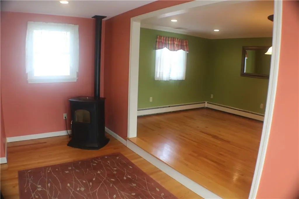 40 Roosevelt Drive Bristol RI 02809