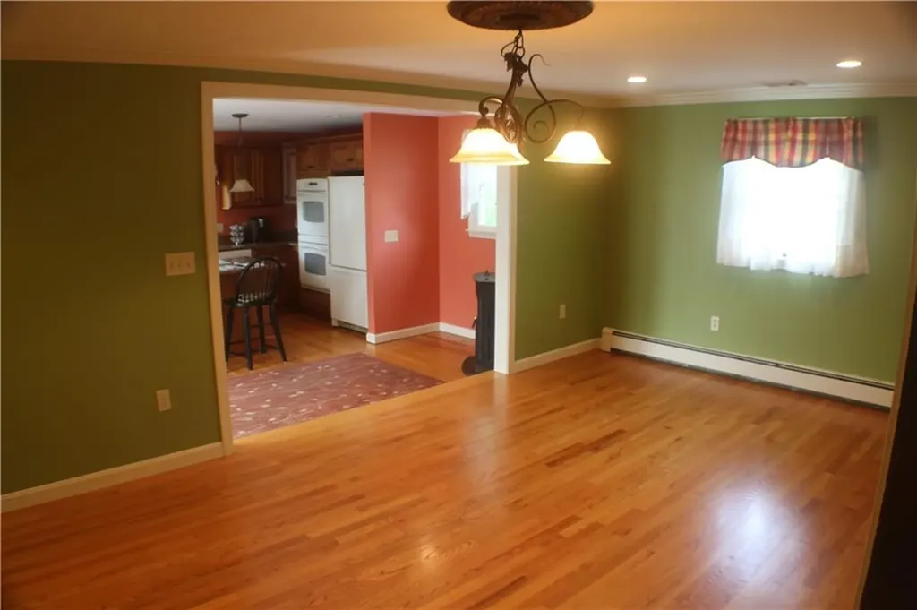 40 Roosevelt Drive Bristol RI 02809