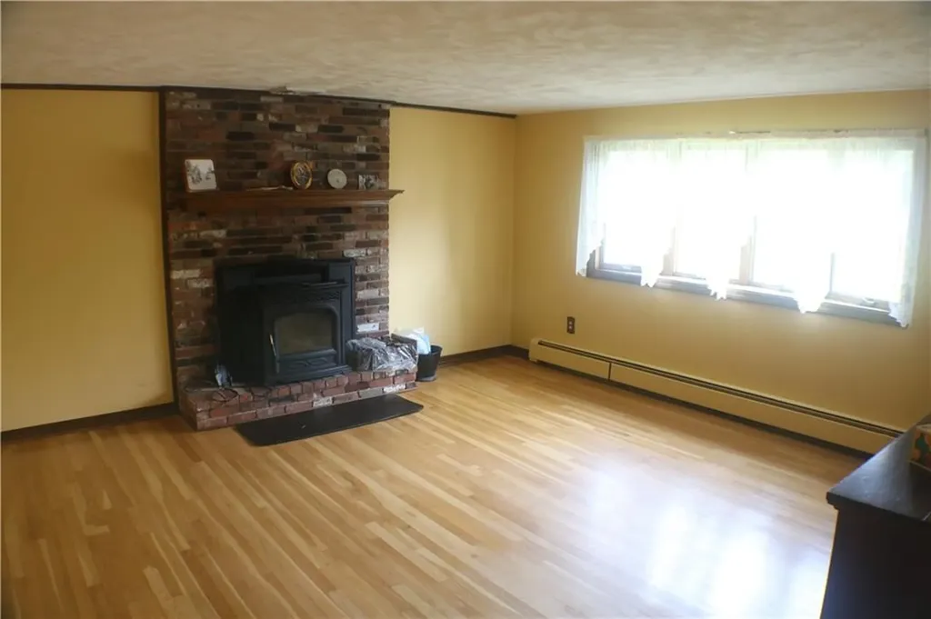40 Roosevelt Drive Bristol RI 02809