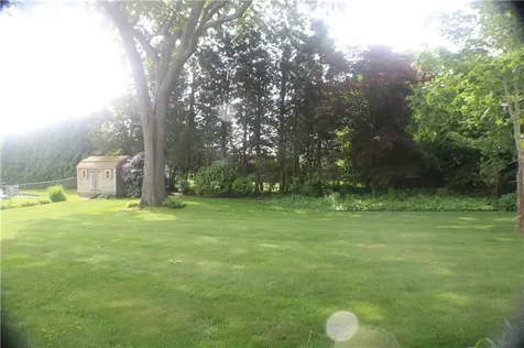 40 Roosevelt Drive Bristol RI 02809