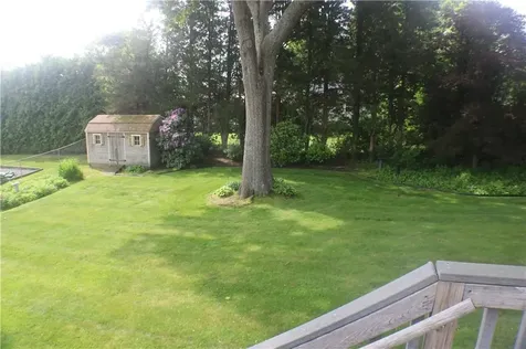 40 Roosevelt Drive Bristol RI 02809