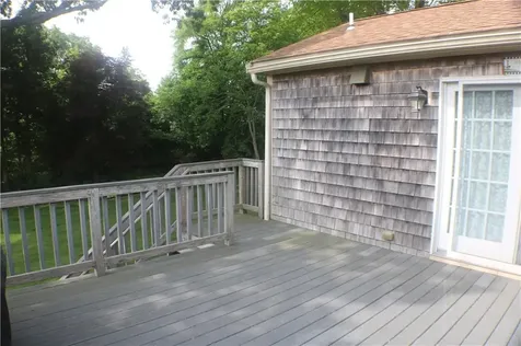 40 Roosevelt Drive Bristol RI 02809