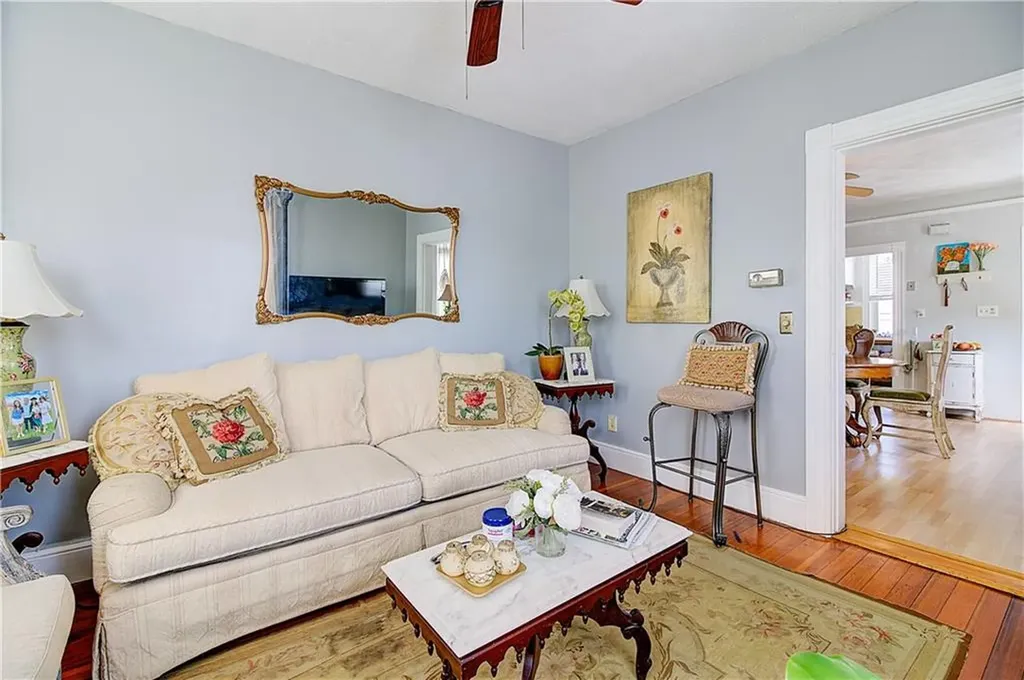 93 Naples Avenue Providence RI 02908