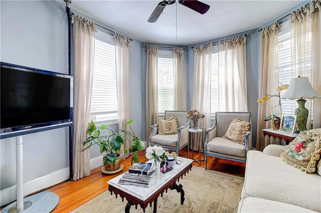 93 Naples Avenue Providence RI 02908