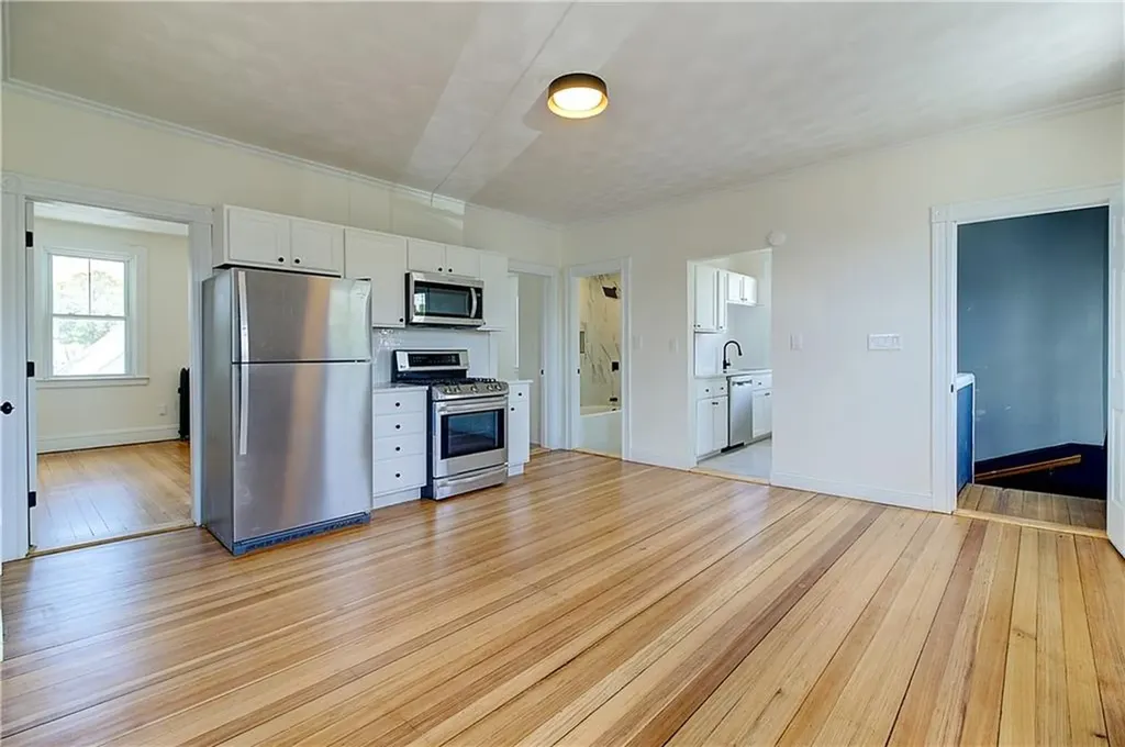 93 Naples Avenue Providence RI 02908