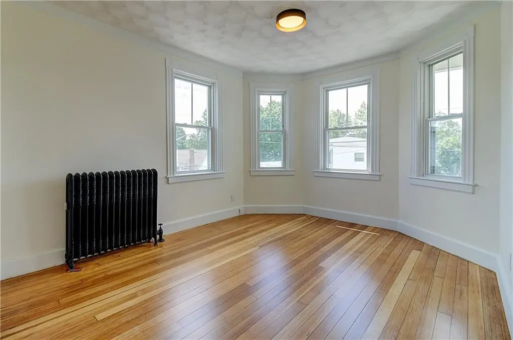 93 Naples Avenue Providence RI 02908