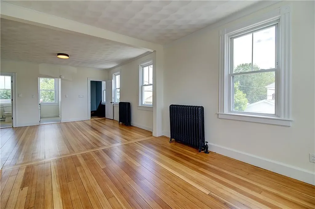 93 Naples Avenue Providence RI 02908
