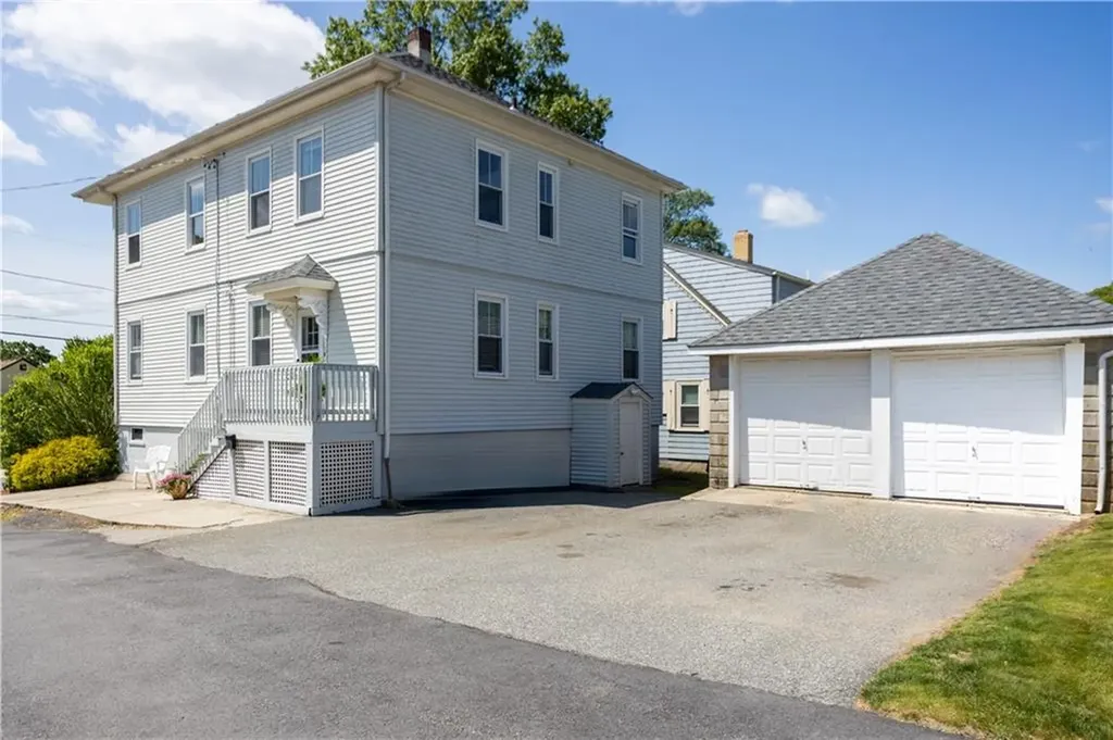 93 Naples Avenue Providence RI 02908