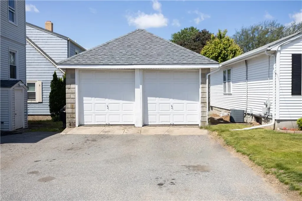 93 Naples Avenue Providence RI 02908