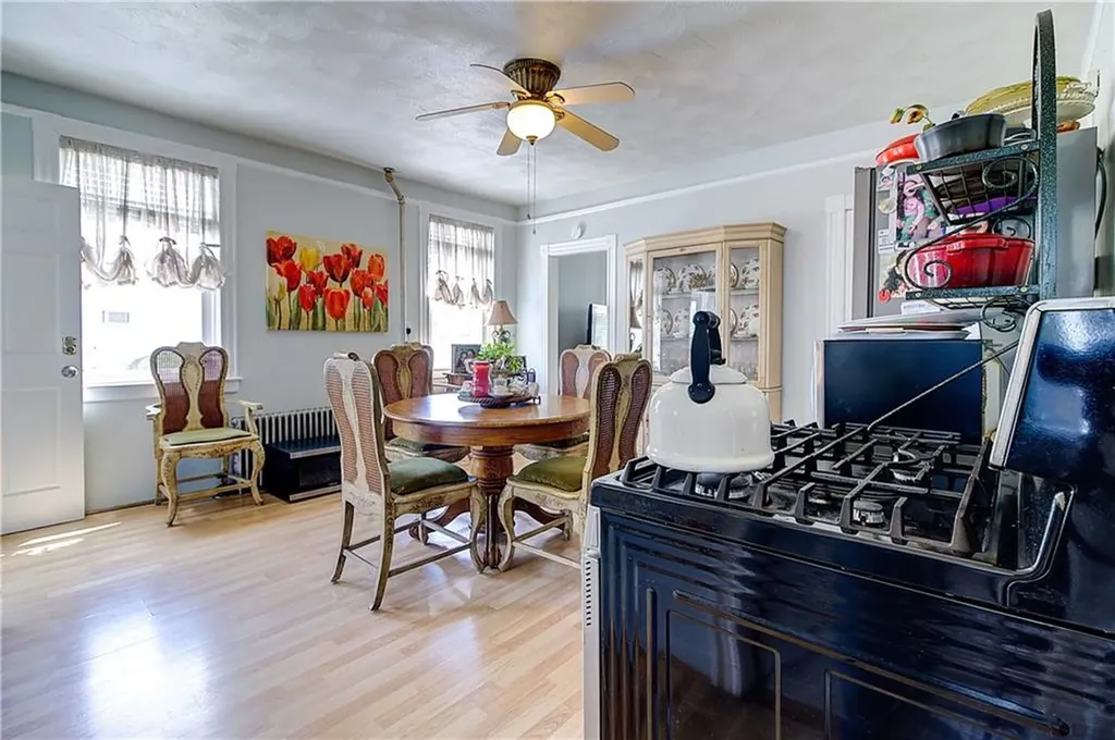 93 Naples Avenue Providence RI 02908
