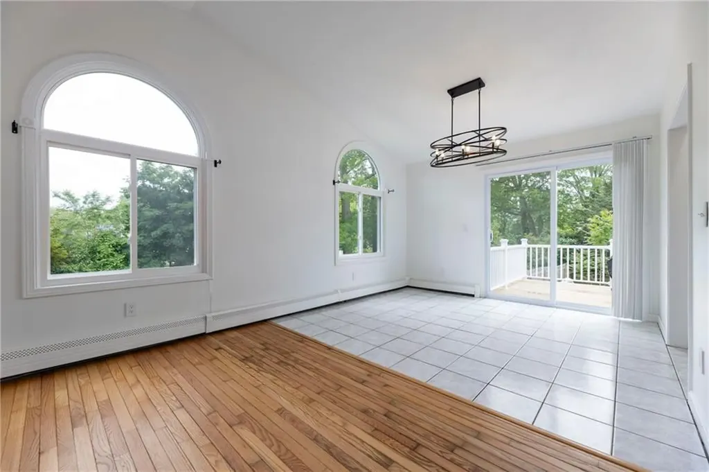 73 Gibbons Avenue Warwick RI 02889