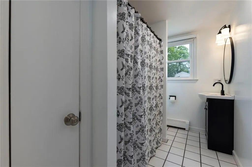 73 Gibbons Avenue Warwick RI 02889