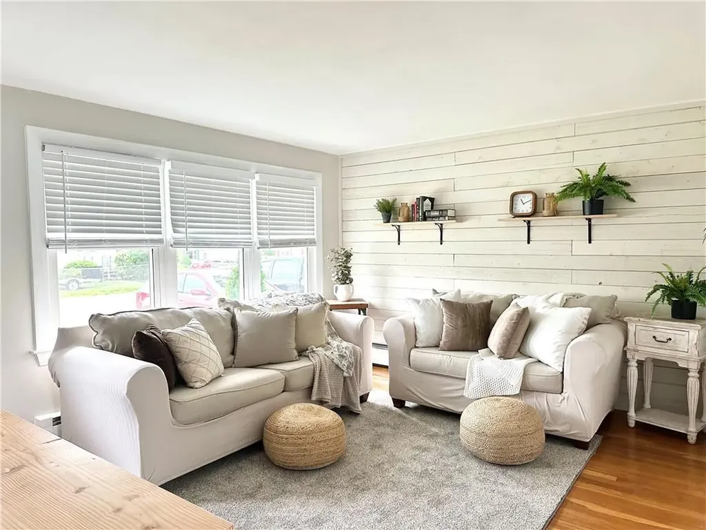 57 Lorraine Avenue Coventry RI 02816