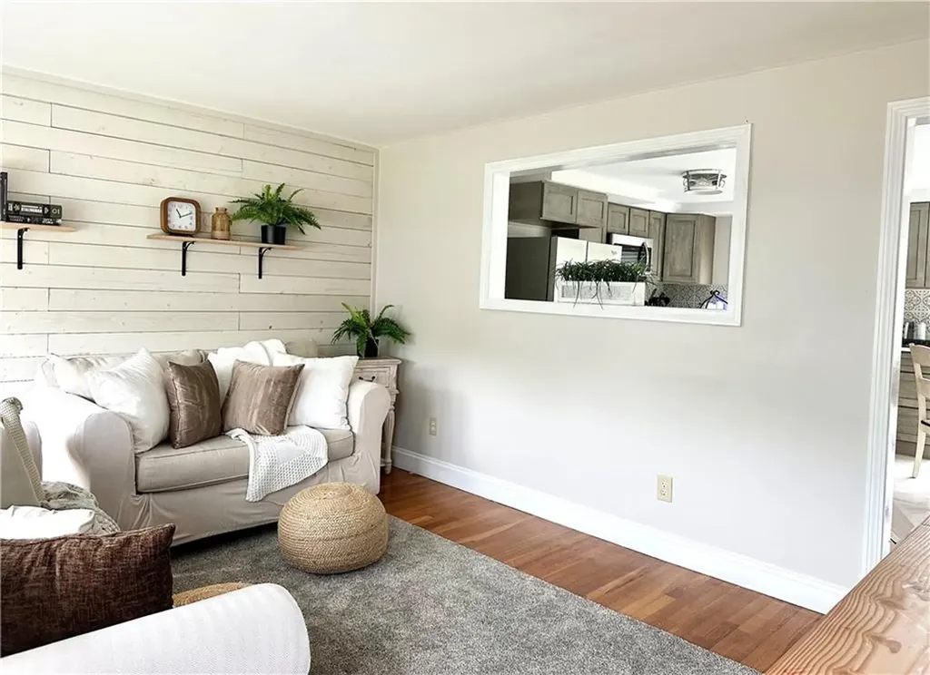 57 Lorraine Avenue Coventry RI 02816
