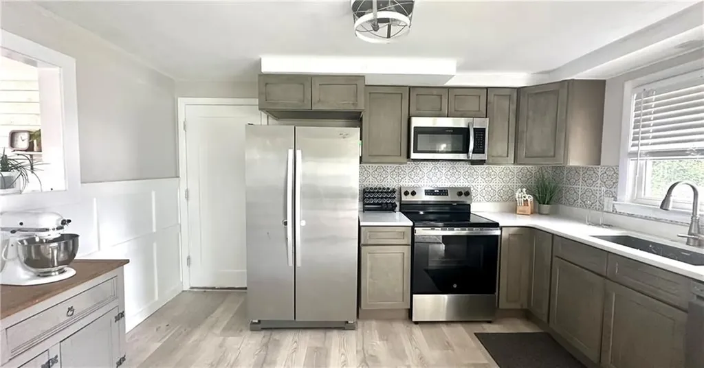 57 Lorraine Avenue Coventry RI 02816