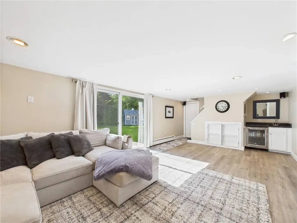 35 Westchester Way Warwick RI 02886