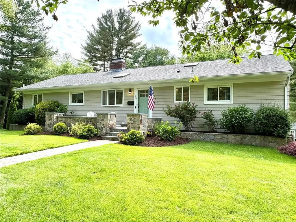 35 Westchester Way Warwick RI 02886