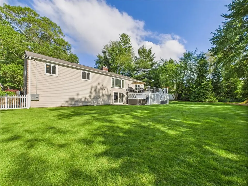 35 Westchester Way Warwick RI 02886