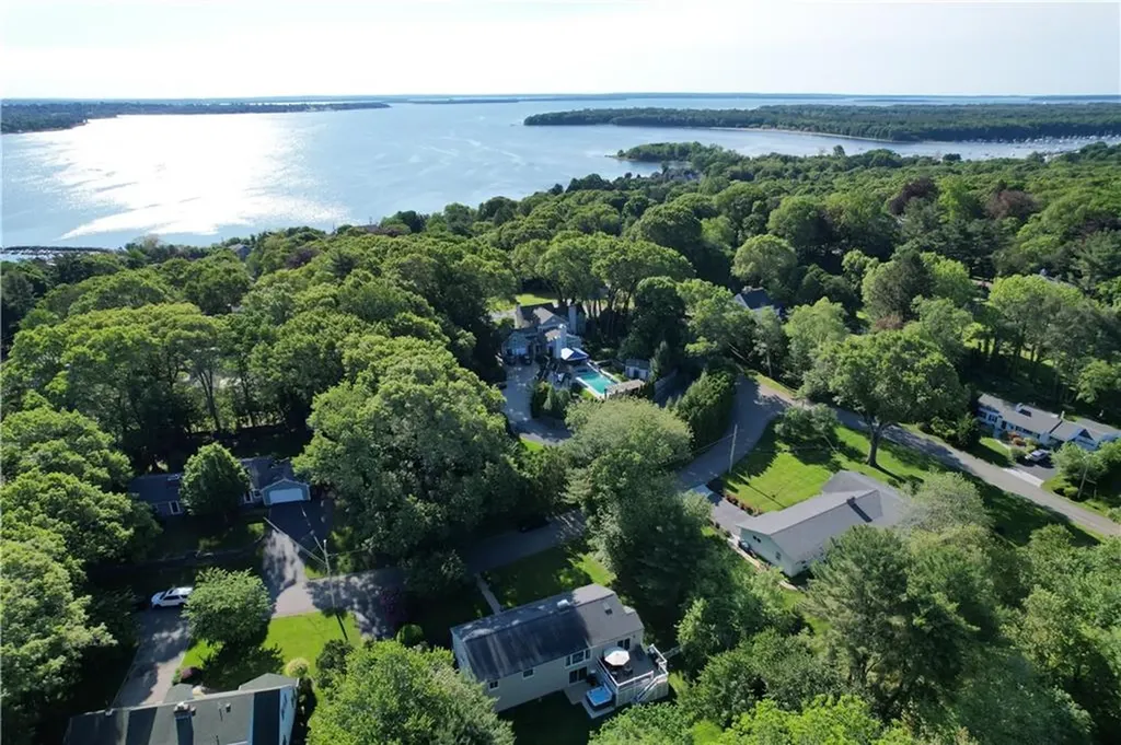 35 Westchester Way Warwick RI 02886