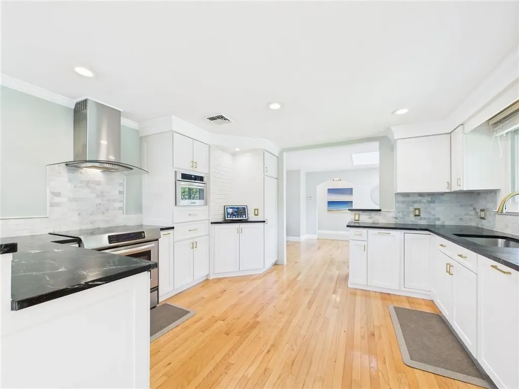 35 Westchester Way Warwick RI 02886