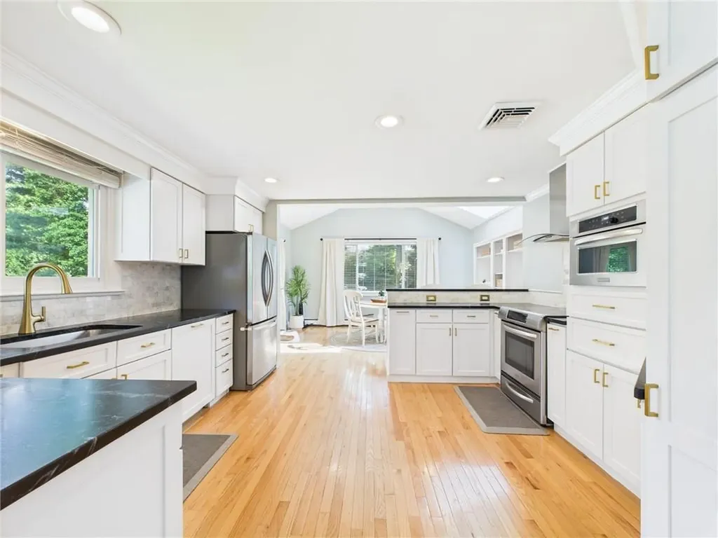 35 Westchester Way Warwick RI 02886