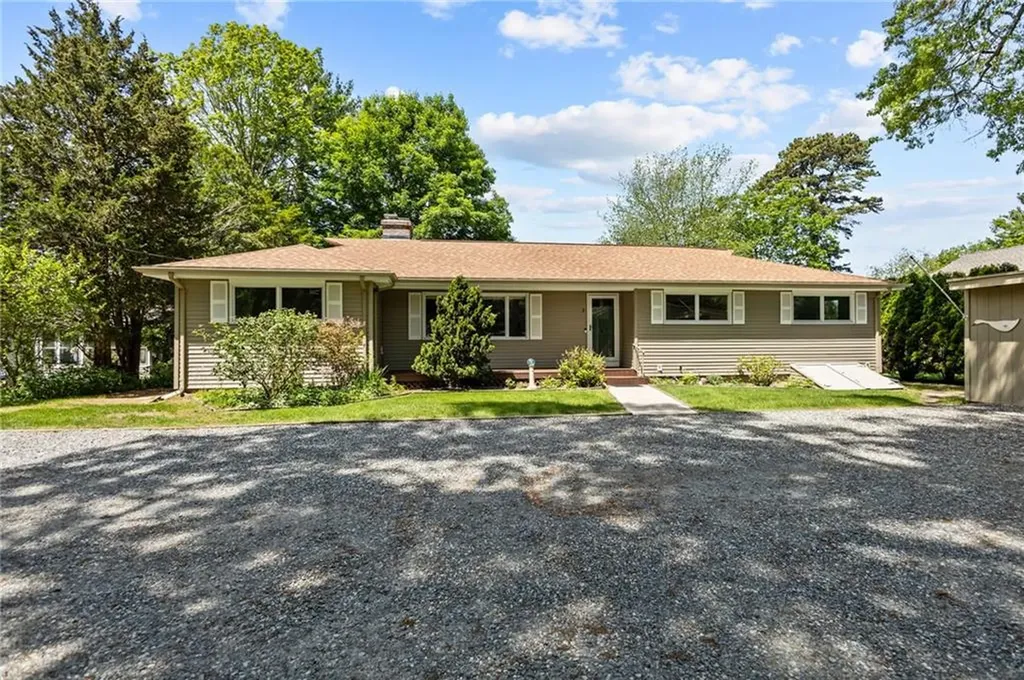9 Sharon Drive Coventry RI 02816