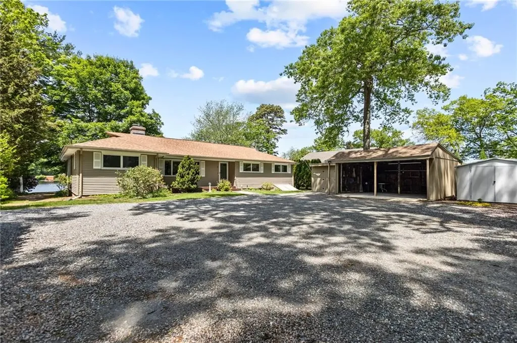 9 Sharon Drive Coventry RI 02816
