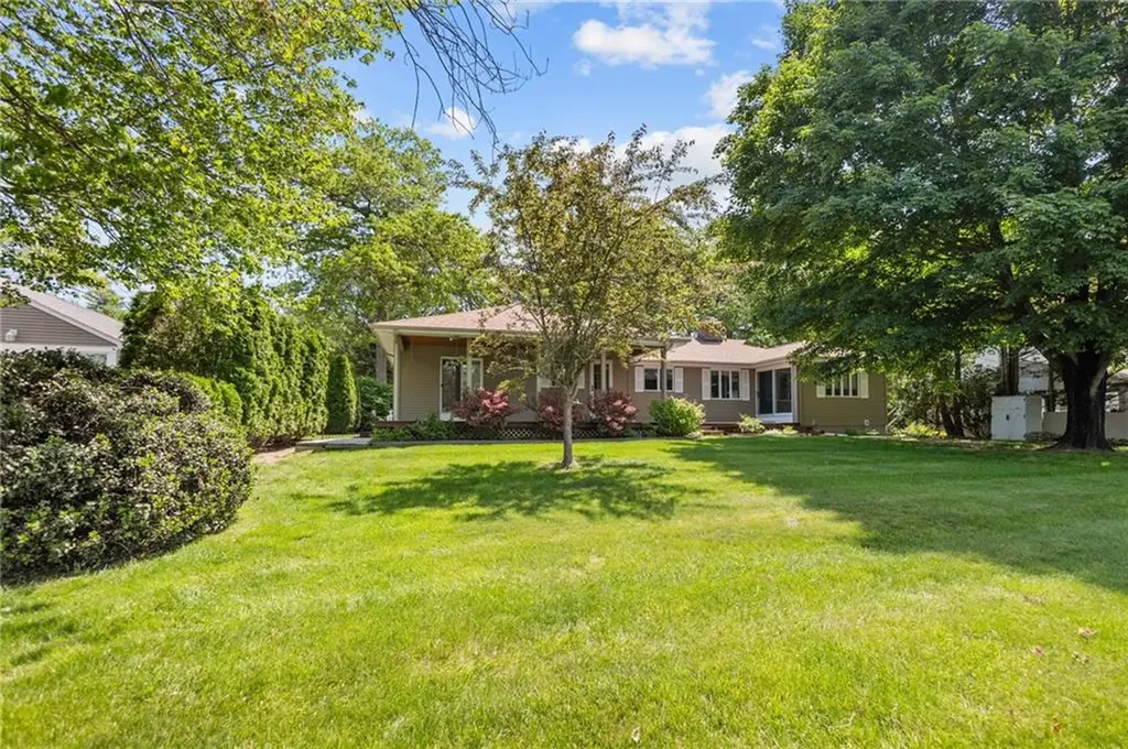 9 Sharon Drive Coventry RI 02816