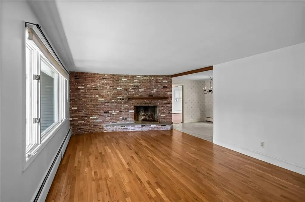9 Sharon Drive Coventry RI 02816