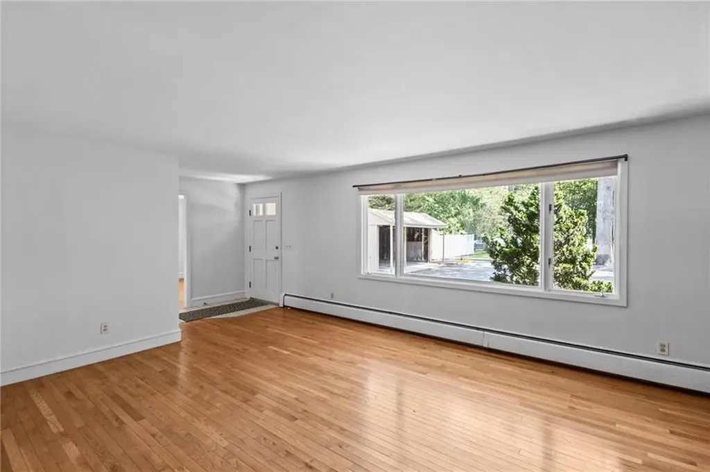 9 Sharon Drive Coventry RI 02816
