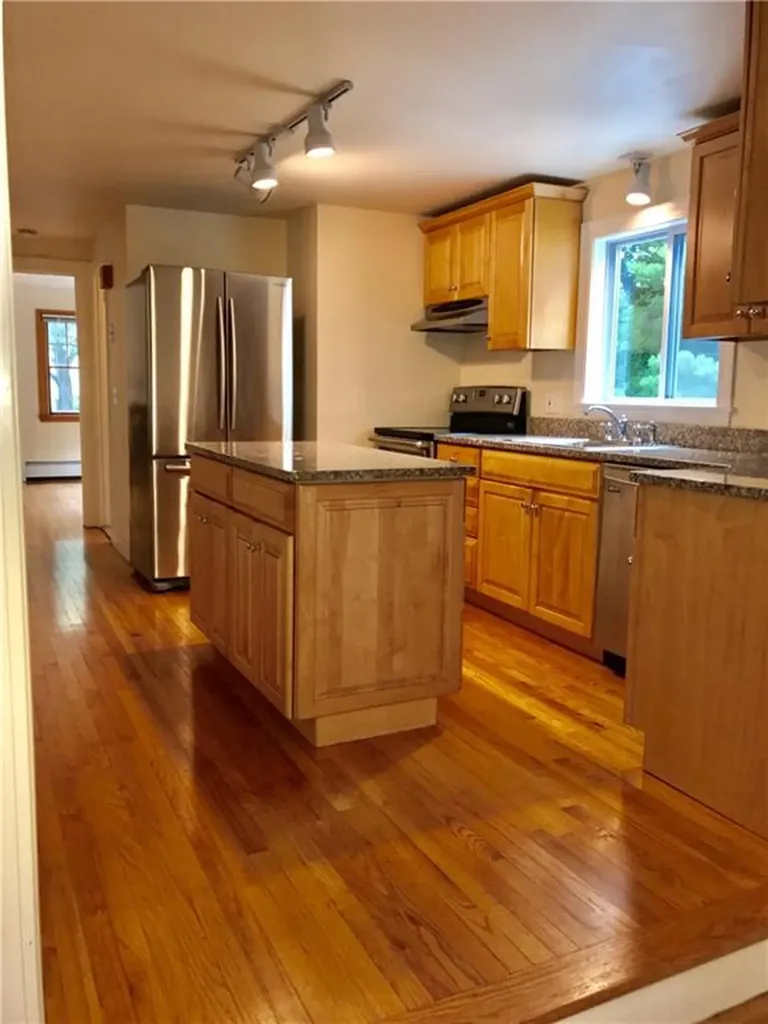 6 Owings Stone Road Barrington RI 02806