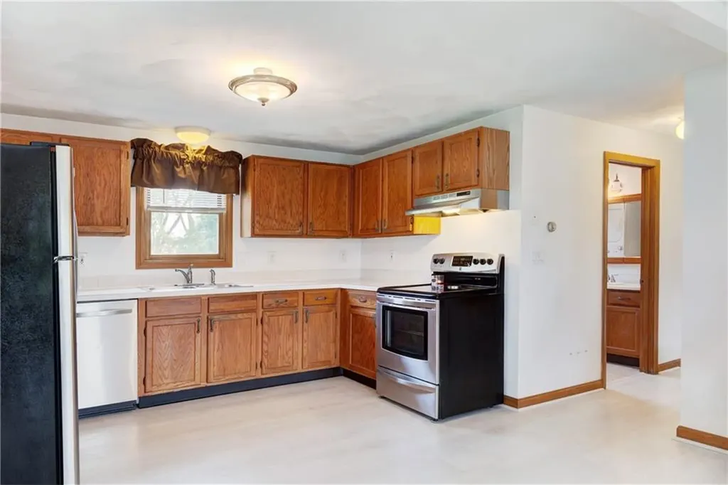 63 Botelho Drive Portsmouth RI 02871