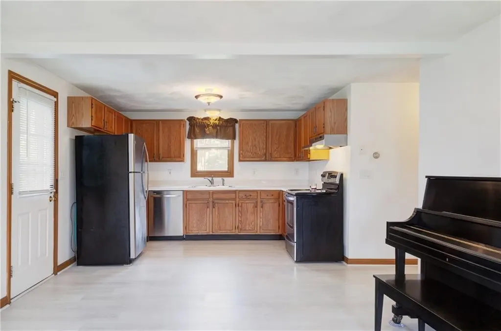 63 Botelho Drive Portsmouth RI 02871