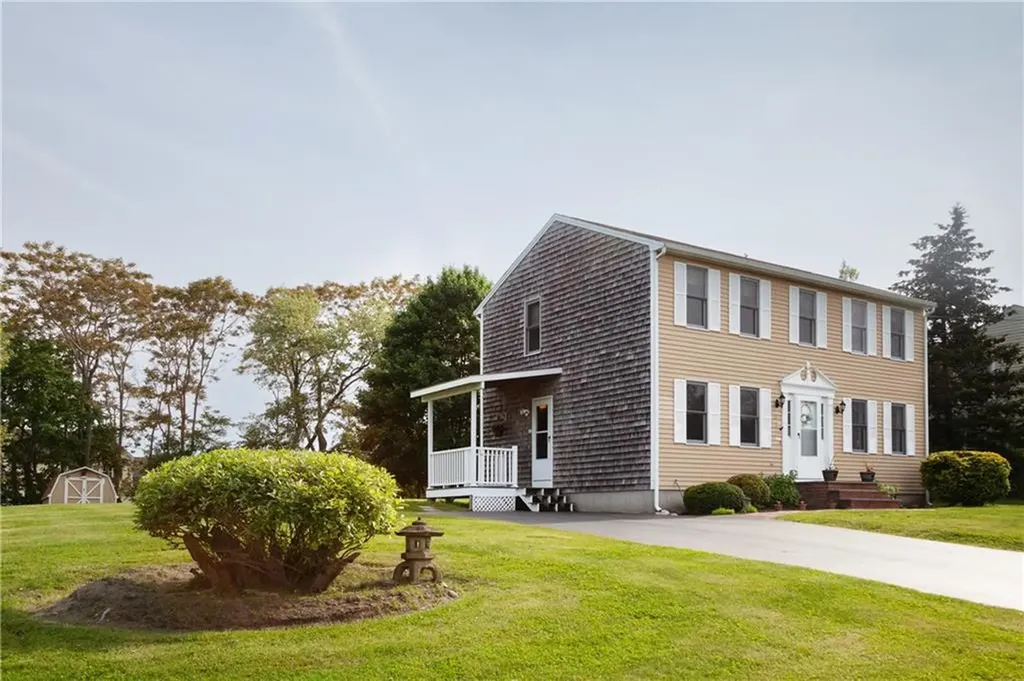 63 Botelho Drive Portsmouth RI 02871