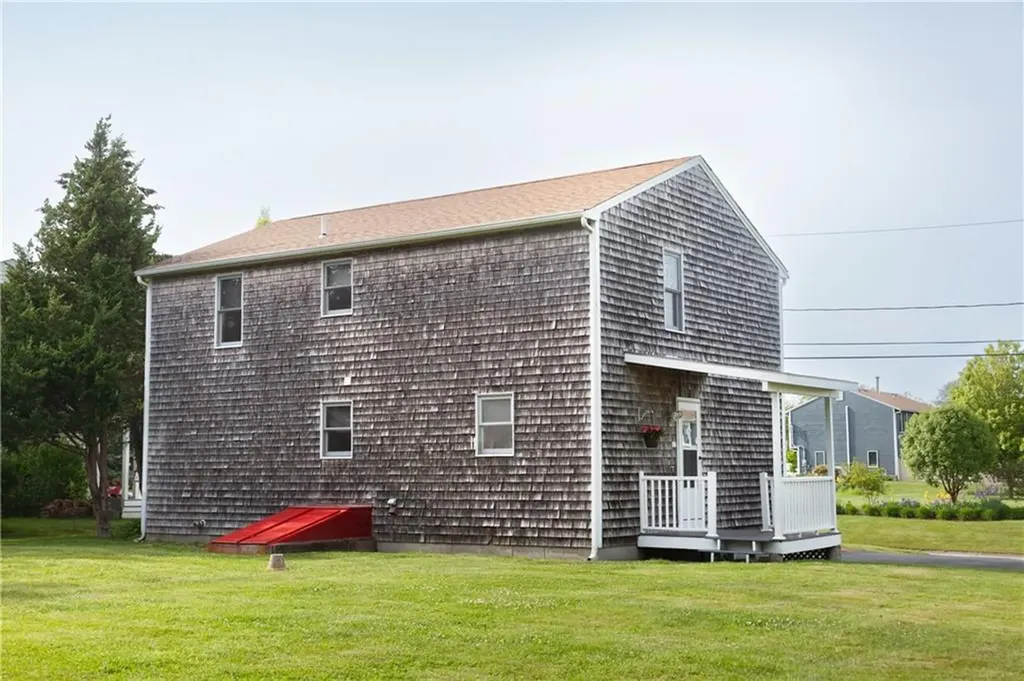 63 Botelho Drive Portsmouth RI 02871