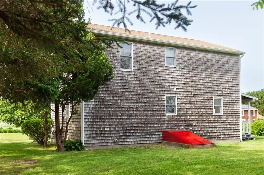 63 Botelho Drive Portsmouth RI 02871