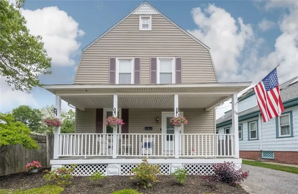 16 Malvern Avenue Cranston RI 02905