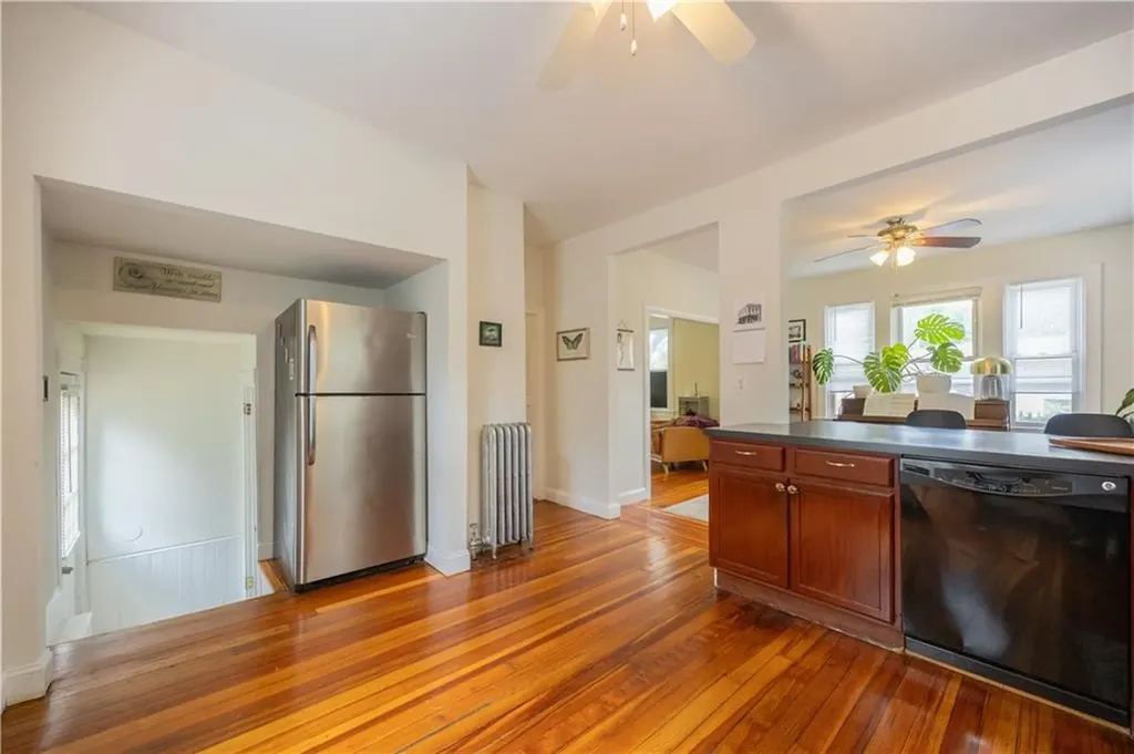 16 Malvern Avenue Cranston RI 02905