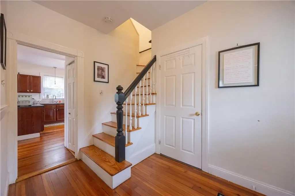 16 Malvern Avenue Cranston RI 02905