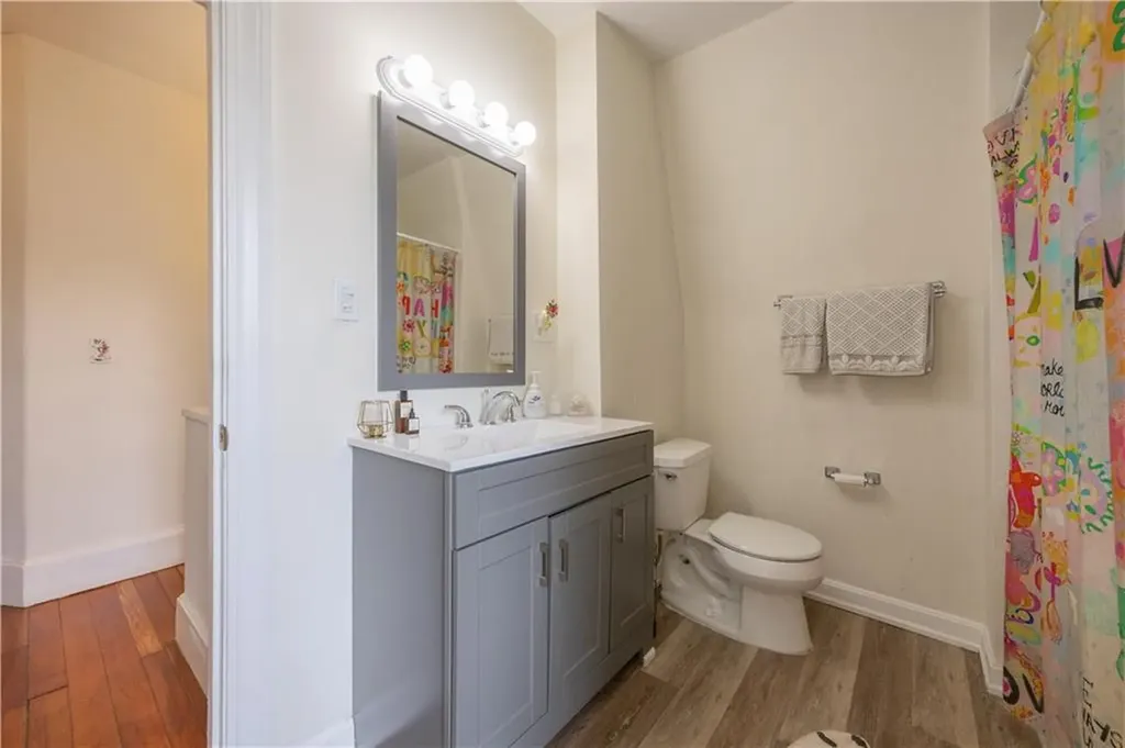16 Malvern Avenue Cranston RI 02905