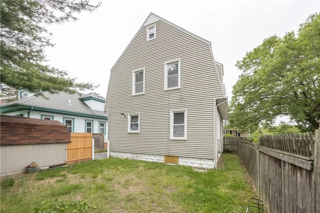 16 Malvern Avenue Cranston RI 02905