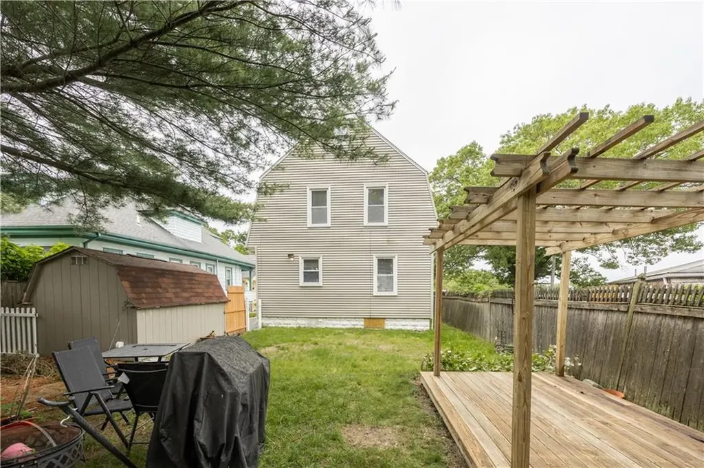 16 Malvern Avenue Cranston RI 02905