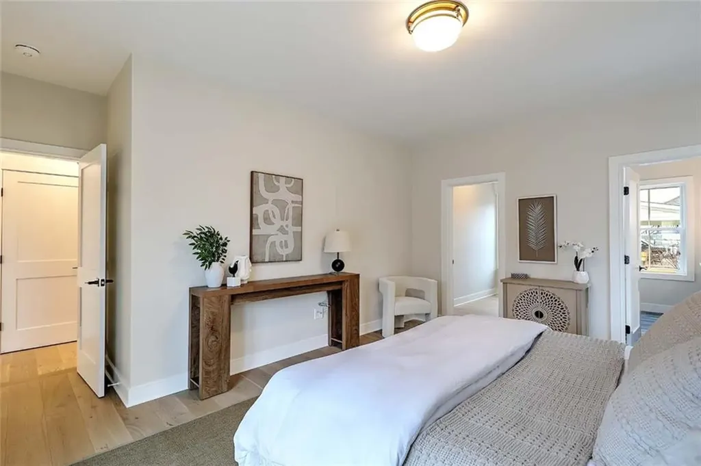 28 Castle Street East Greenwich RI 02818